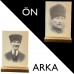 Mustafa Kemal Atatürk'ün Ahşap Standlı Masa Tablosu Çift Taraflı Özel Doku Tekniği Konsept Tasarım